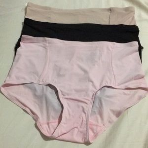 Hanes Intimates & Sleepwear - NWOT Hanes Prem Women’s Smoothing Body Toner Brief Hanes Intimates & Sleepwear - NWOT Hanes Prem Women’s Smoothing Body Toner Brief
